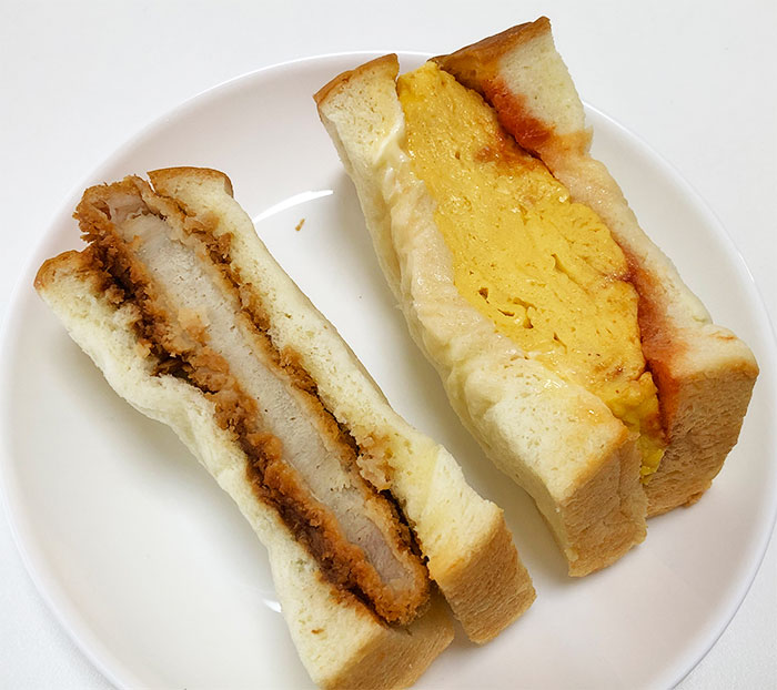 Hepporon Library サンドイッチとカレーパンがうまい りくろーおじさんの店 大阪 茨木